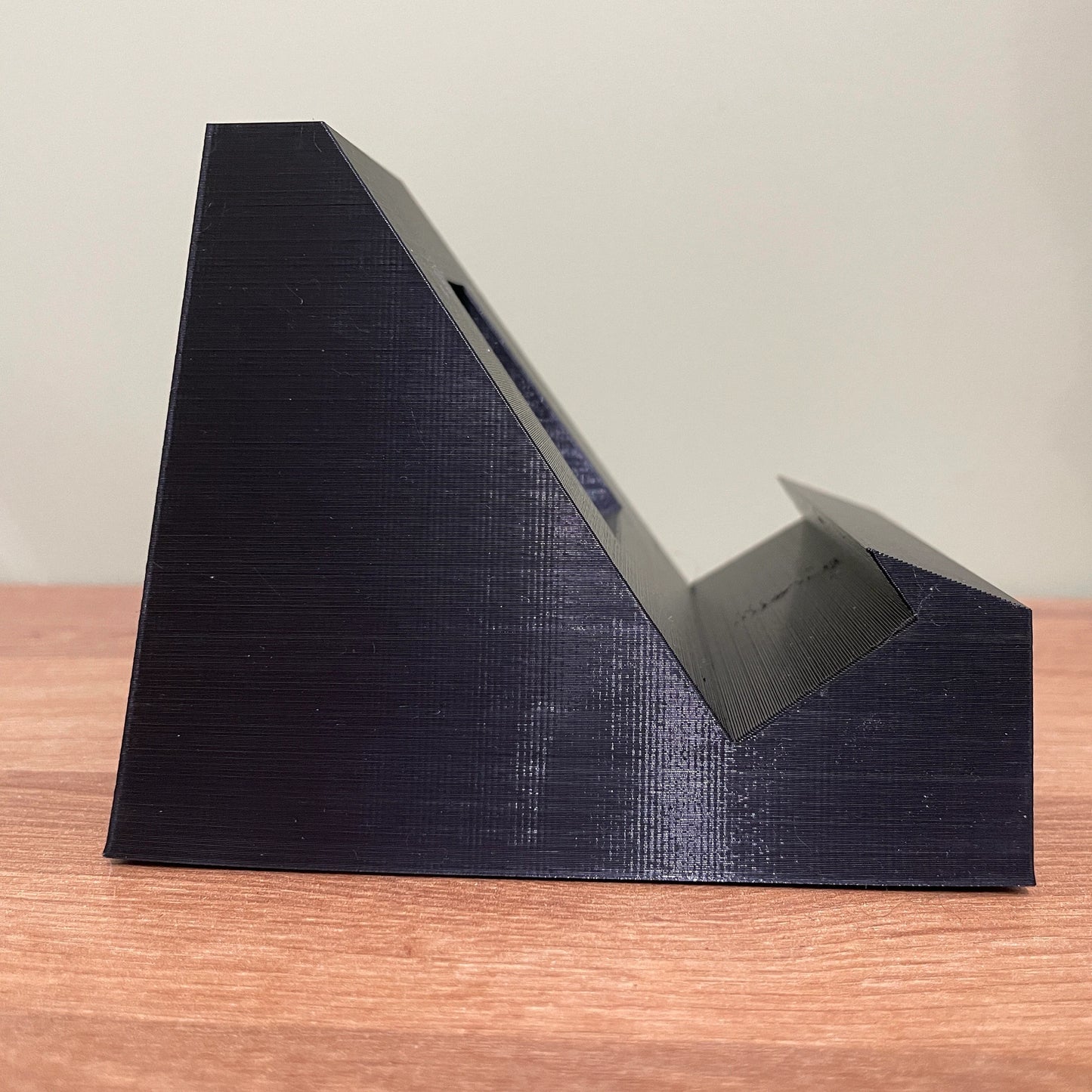 Custom Designed 3D Printed Sinclair ZX Spectrum or ZX81 Display Stand