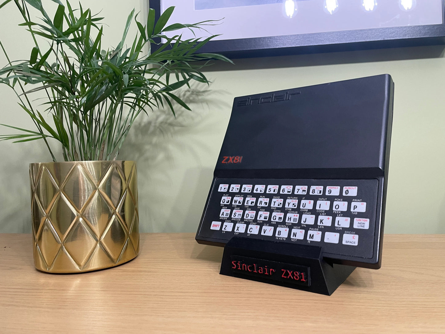 Custom Designed 3D Printed Sinclair ZX Spectrum or ZX81 Display Stand